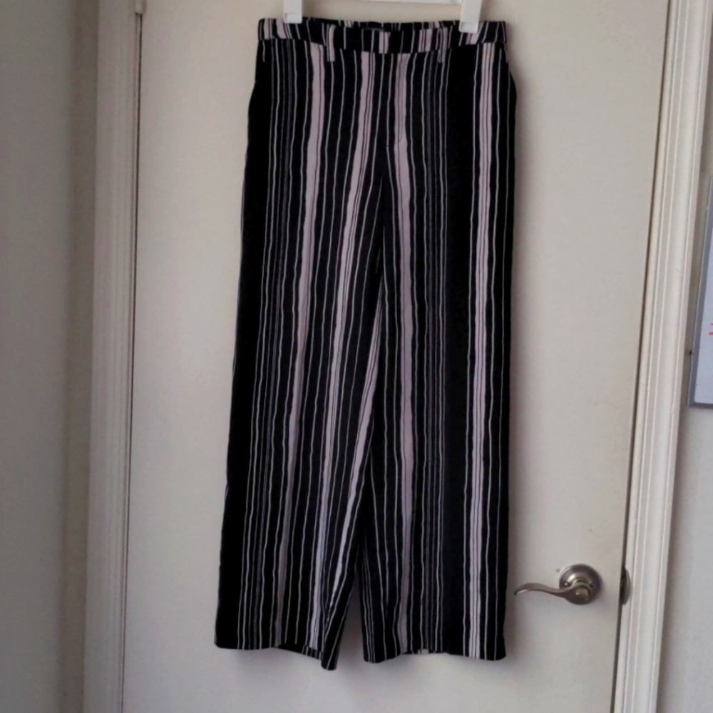 White/Black Slacks